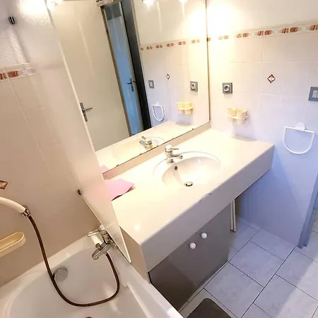Six-fours-les-plages, 2 Pièces, 4 Personnes - Fr-1-316-115 *